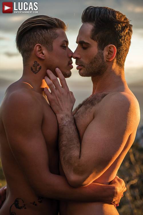 Lorenzo Ciao Bottoms For Michael Lucas - Gay Movies - Lucas Entertainment