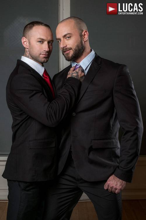 Jessie Colter Takes Raw Dick And Toys From Dylan James - Gay Movies - Lucas Entertainment