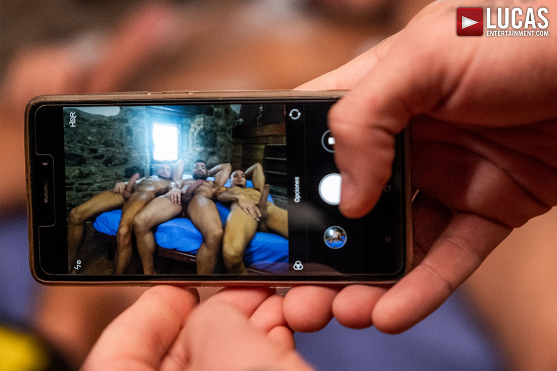 Geordie Jackson And Leo Rex Pound Wagner Vittoria And Jeffrey Lloyd