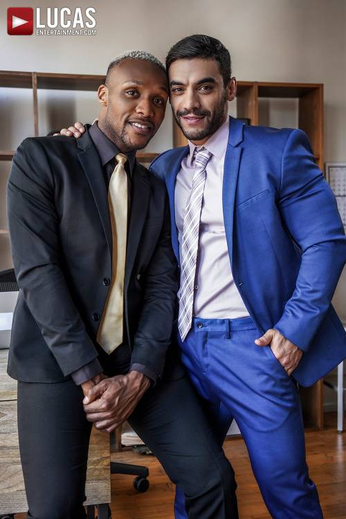 Andre Donovan Bottoms For Arad Winwin - Gay Movies - Lucas Entertainment