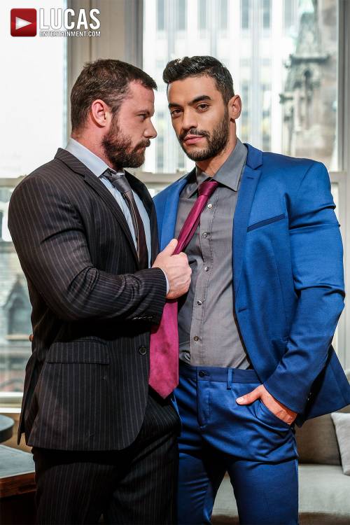 Sergeant Miles Submits To Arad Winwin - Gay Movies - Lucas Entertainment