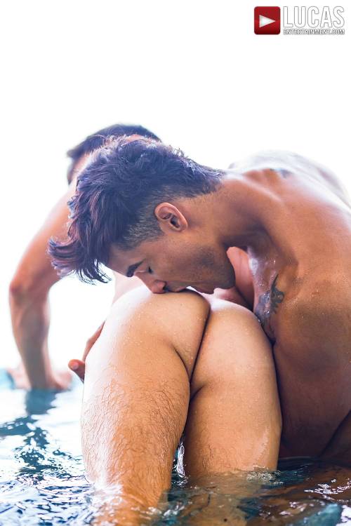 Marco Antonio Tops Oliver Hunt - Gay Movies - Lucas Entertainment