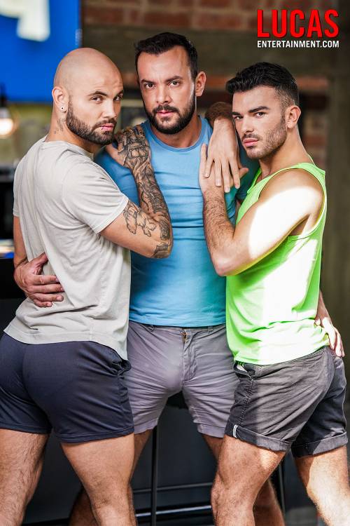 Pol Prince And Jeffrey Lloyd Service Sir Peter’s Huge Cock - Gay Movies - Lucas Entertainment