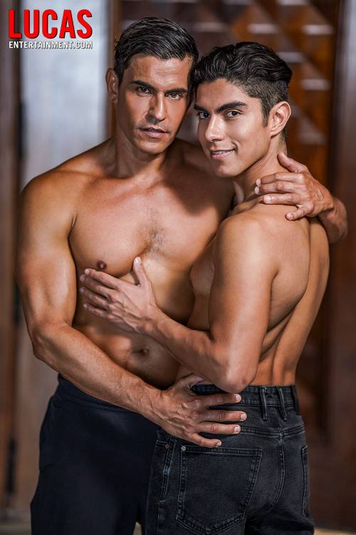 Rafael Carreras Tops Alfonso Osnaya - Gay Movies - Lucas Entertainment