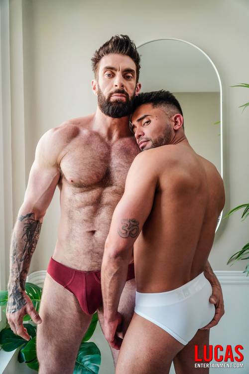 Scott Carter Tops Guido Plaza - Gay Movies - Lucas Entertainment