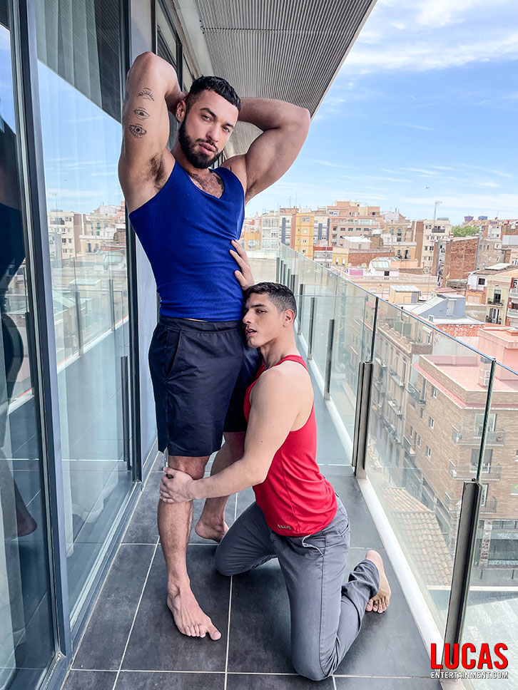 Nik Fros Tops Bastian Karim