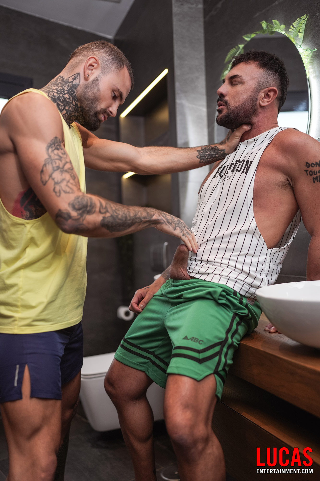 Jeffrey Lloyd Dominates Max Romano